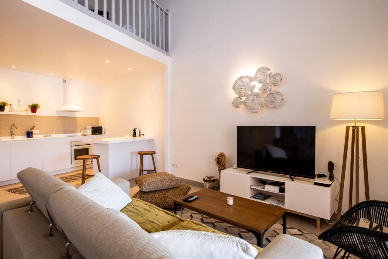Stunning New Apartment With View Of Orient Bay Quarter of Orleans Exterior foto