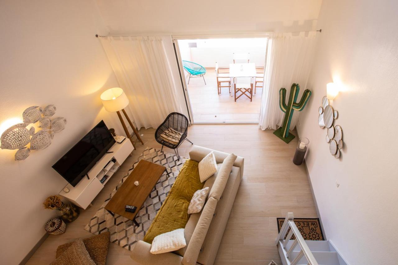 Stunning New Apartment With View Of Orient Bay Quarter of Orleans Exterior foto