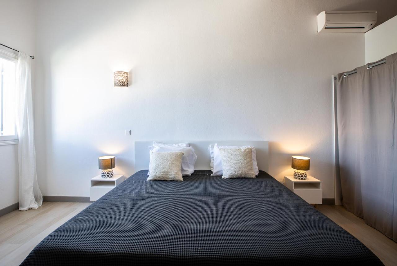 Stunning New Apartment With View Of Orient Bay Quarter of Orleans Exterior foto
